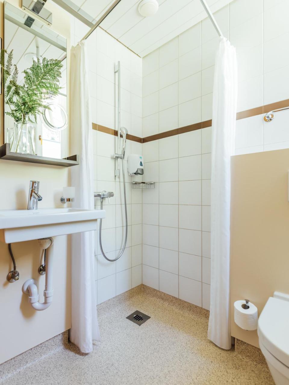 Budget Rooms Gstaad Schönried Eksteriør bilde